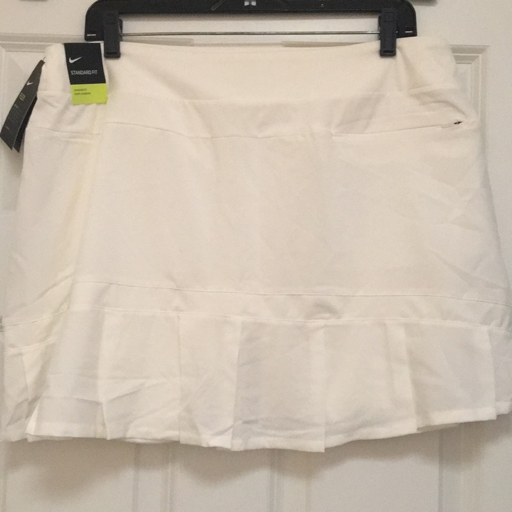 Nike Golf Skort, Size XL, NWT! - Picture 5 of 7